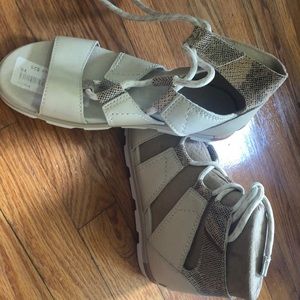 Sorel NWT Torpeda Lace up Sandal sz 9.5
